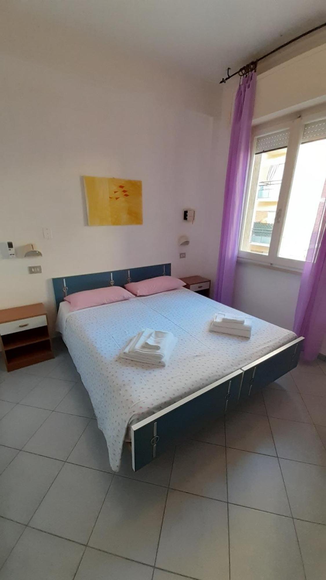 Hotel Elisabetta 2 Stelle Cattolica Eksteriør bilde
